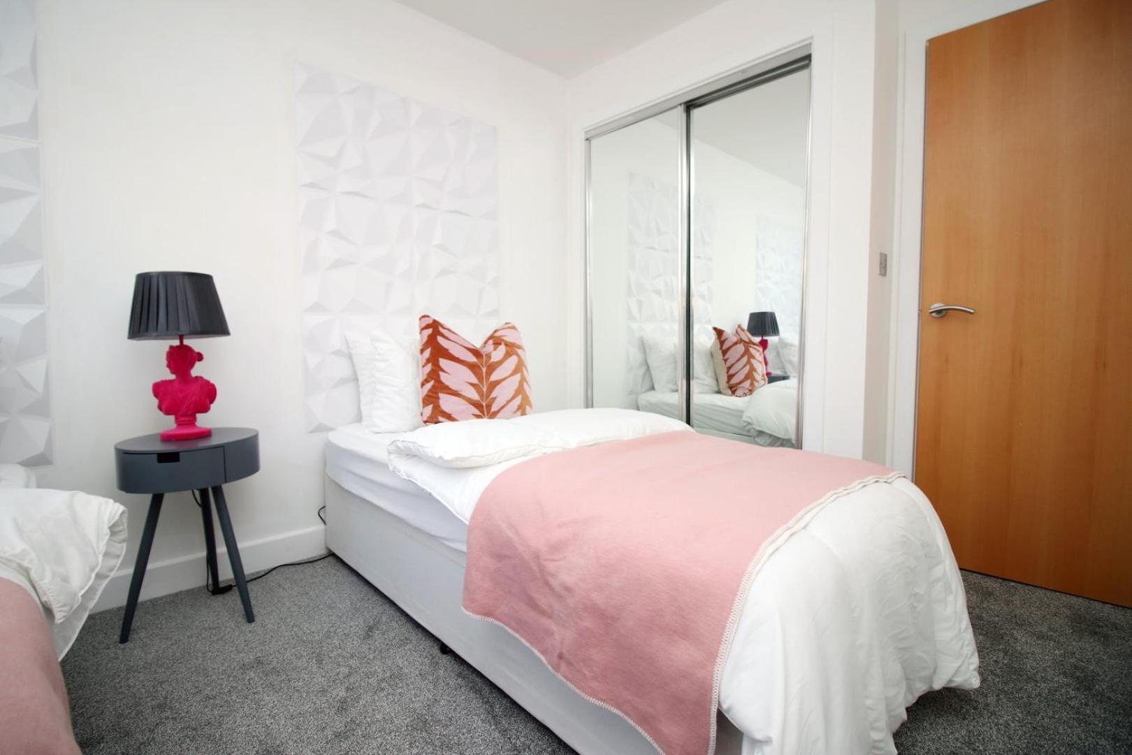 2Br Near City Centre Bristol Bagian luar foto